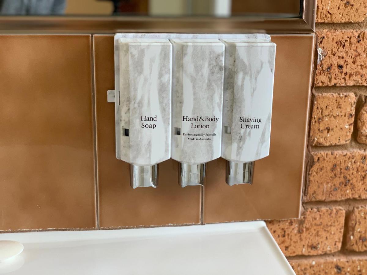 Newell Motor Inn Narrandera Eksteriør bilde